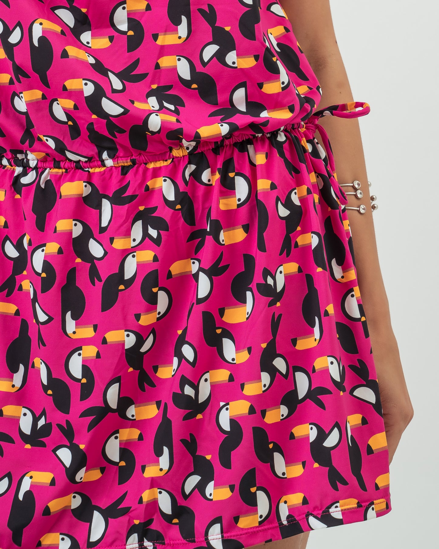 VESTIDO AJUSTE ENSEADA TUCANO ROSA CHOQUE